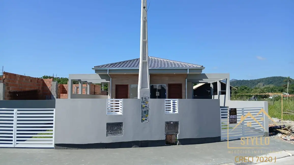 Foto 1 de Casa com 2 quartos à venda, 57m2 em Forquilhas, Sao Jose - SC