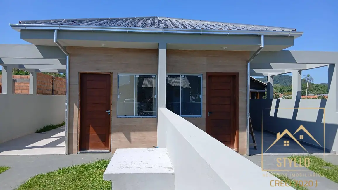 Foto 2 de Casa com 2 quartos à venda, 57m2 em Forquilhas, Sao Jose - SC