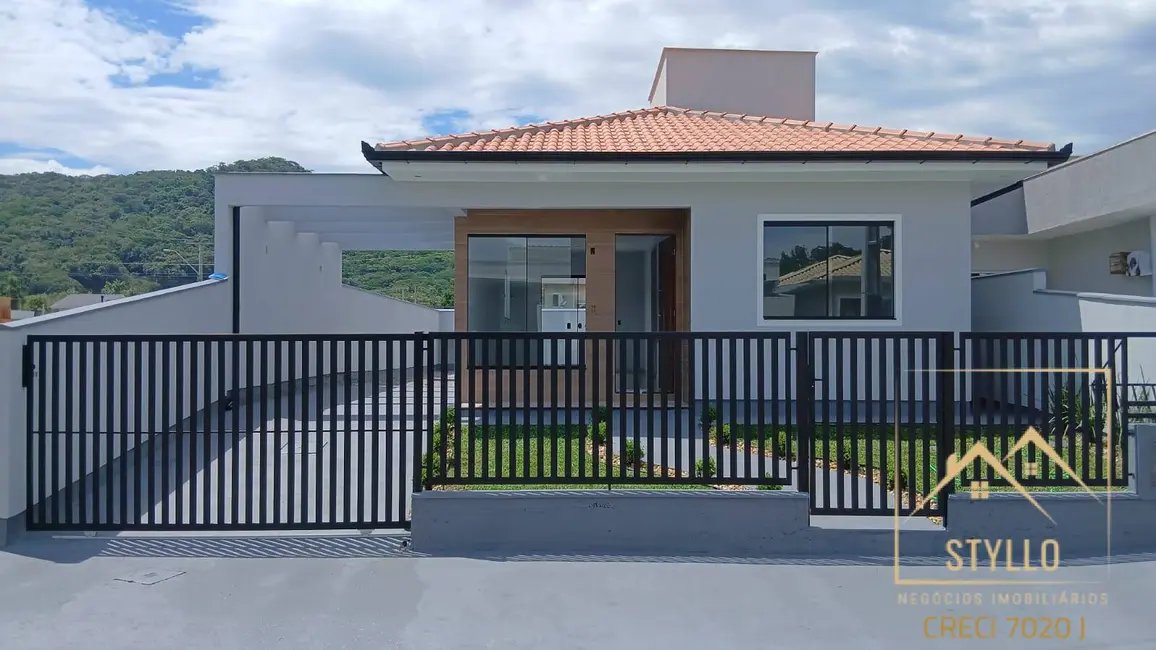 Foto 1 de Casa com 2 quartos à venda, 67m2 em Forquilhas, Sao Jose - SC