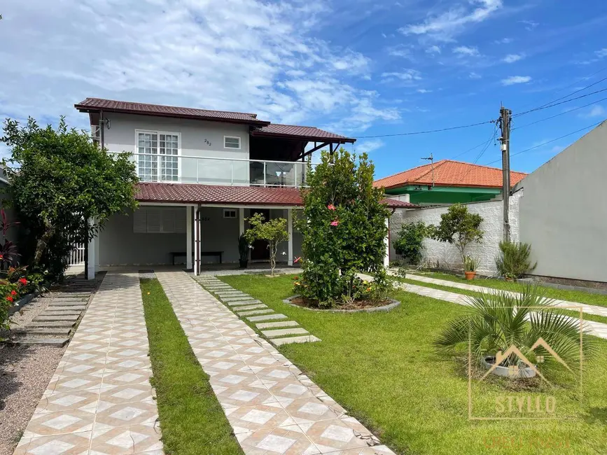 Foto 1 de Casa com 5 quartos à venda, 160m2 em Palhoca - SC
