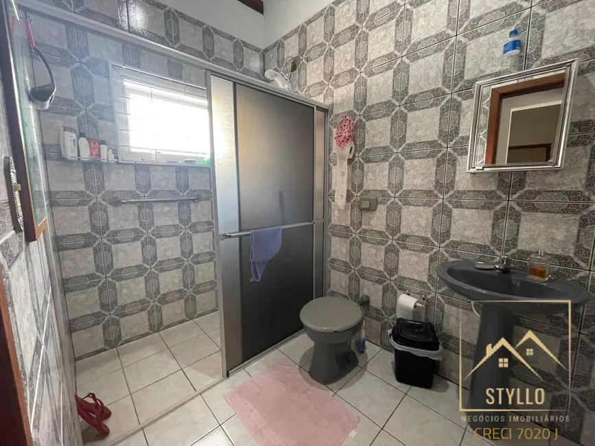 Casa com 5 quartos à venda, 256m2 em Palhoca - SC - imagem 9 Foto 9 de Casa com 5 quartos à venda, 256m2 em Palhoca - SC