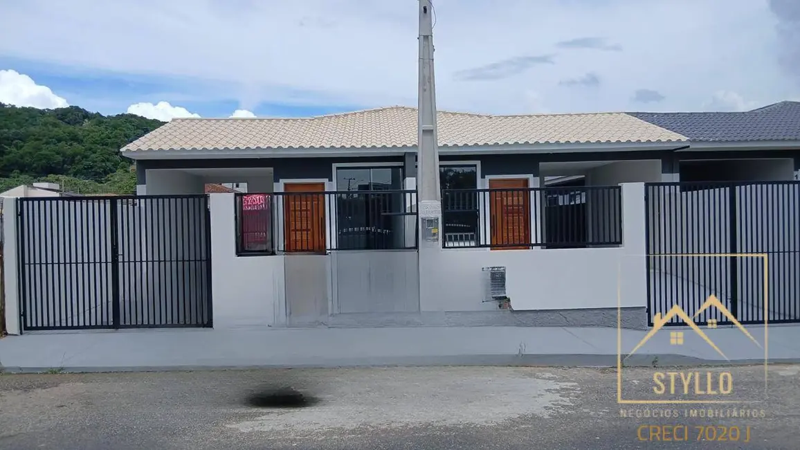 Foto 1 de Casa com 3 quartos à venda, 89m2 em Ipiranga, Sao Jose - SC