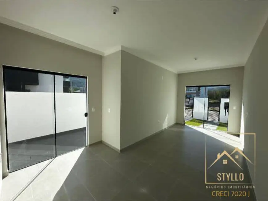 Foto 2 de Casa com 3 quartos à venda, 140m2 em Forquilhas, Sao Jose - SC