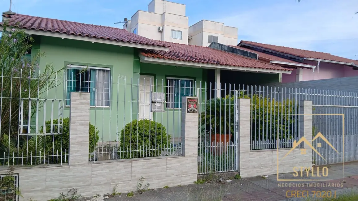 Foto 2 de Casa com 2 quartos à venda, 100m2 em Forquilhas, Sao Jose - SC