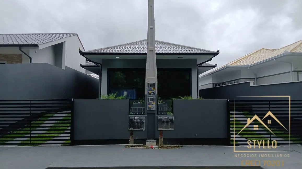 Foto 1 de Casa com 2 quartos à venda, 50m2 em Forquilhas, Sao Jose - SC