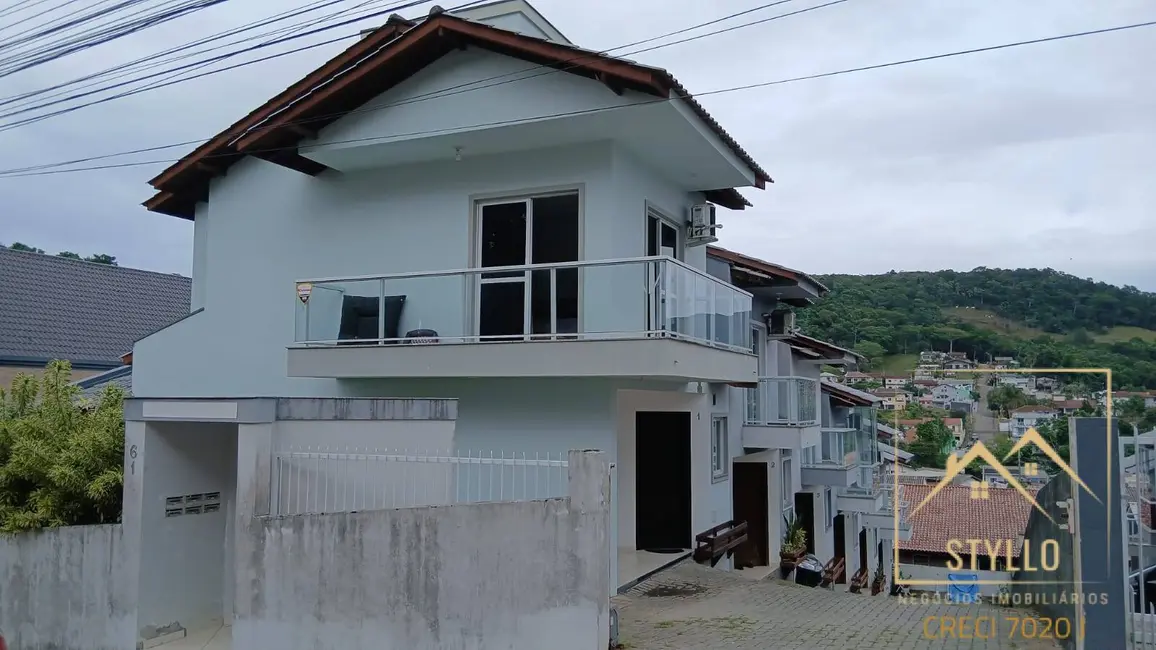 Foto 1 de Casa com 2 quartos à venda, 83m2 em Forquilhas, Sao Jose - SC
