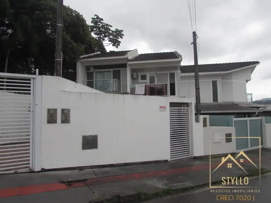 Foto 1 de Casa com 2 quartos à venda, 65m2 em Forquilhas, Sao Jose - SC