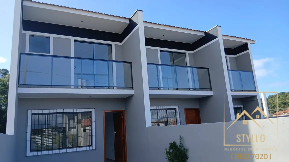 Foto 2 de Sobrado com 2 quartos à venda, 100m2 em Sertão do Maruim, Sao Jose - SC