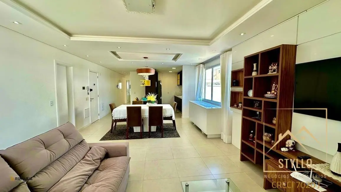 Cobertura com 3 quartos à venda, 250m2 em Governador Celso Ramos - SC - imagem 5 Foto 5 de Cobertura com 3 quartos à venda, 250m2 em Governador Celso Ramos - SC
