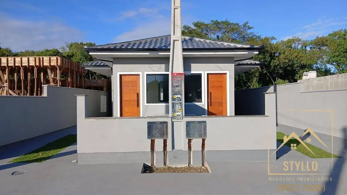 Foto 1 de Casa com 2 quartos à venda, 49m2 em Forquilhas, Sao Jose - SC