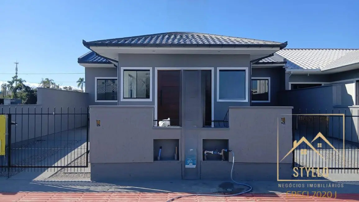 Casa com 2 quartos à venda, 50m2 em Barra do Aririú, Palhoca - SC - imagem 1 Foto 1 de Casa com 2 quartos à venda, 50m2 em Barra do Aririú, Palhoca - SC