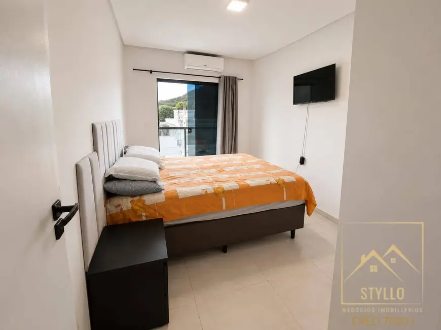 Foto 4 de Sobrado com 2 quartos à venda, 72m2 em Forquilhas, Sao Jose - SC