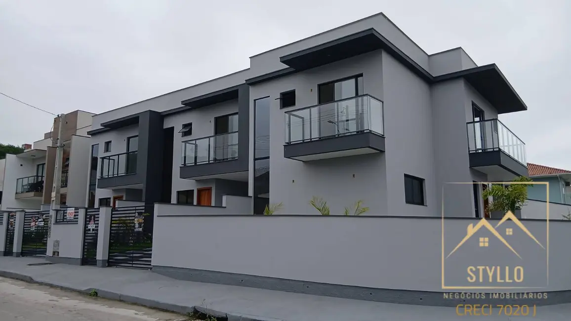 Sobrado com 3 quartos à venda, 124m2 em Potecas, Sao Jose - SC - imagem 4 Foto 4 de Sobrado com 3 quartos à venda, 124m2 em Potecas, Sao Jose - SC