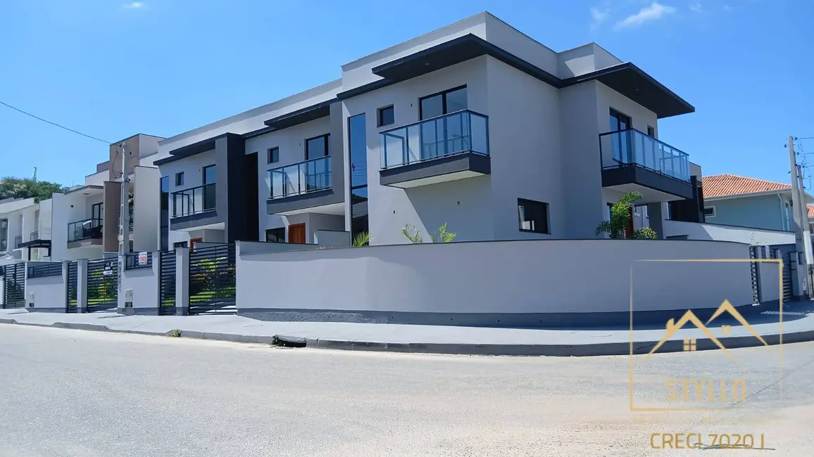 Sobrado com 3 quartos à venda, 124m2 em Potecas, Sao Jose - SC - imagem 1 Foto 1 de Sobrado com 3 quartos à venda, 124m2 em Potecas, Sao Jose - SC