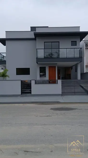 Sobrado com 3 quartos à venda, 124m2 em Potecas, Sao Jose - SC - imagem 5 Foto 5 de Sobrado com 3 quartos à venda, 124m2 em Potecas, Sao Jose - SC