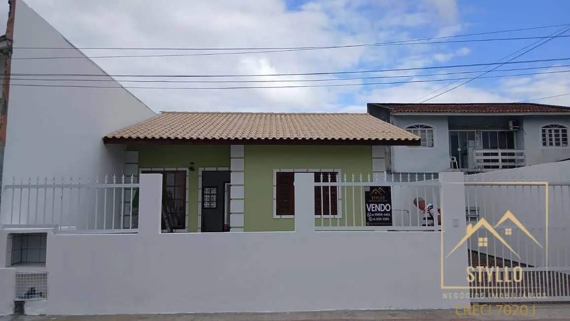 Foto 1 de Casa com 2 quartos à venda, 62m2 em Forquilhas, Sao Jose - SC