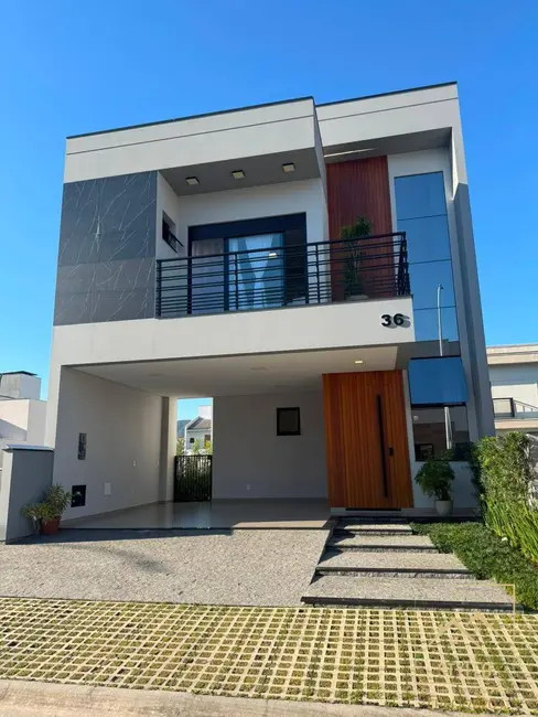 Foto 1 de Casa com 3 quartos à venda, 165m2 em Beira Rio, Biguacu - SC