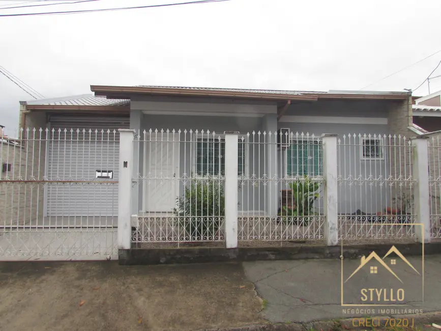 Foto 1 de Casa com 2 quartos à venda, 133m2 em Madri, Palhoca - SC