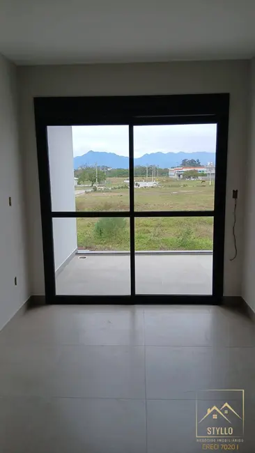 Sobrado com 3 quartos à venda, 163m2 em Sertão do Maruim, Sao Jose - SC - imagem 7 Foto 7 de Sobrado com 3 quartos à venda, 163m2 em Sertão do Maruim, Sao Jose - SC