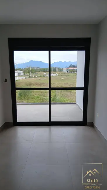 Sobrado com 3 quartos à venda, 163m2 em Sertão do Maruim, Sao Jose - SC - imagem 6 Foto 6 de Sobrado com 3 quartos à venda, 163m2 em Sertão do Maruim, Sao Jose - SC