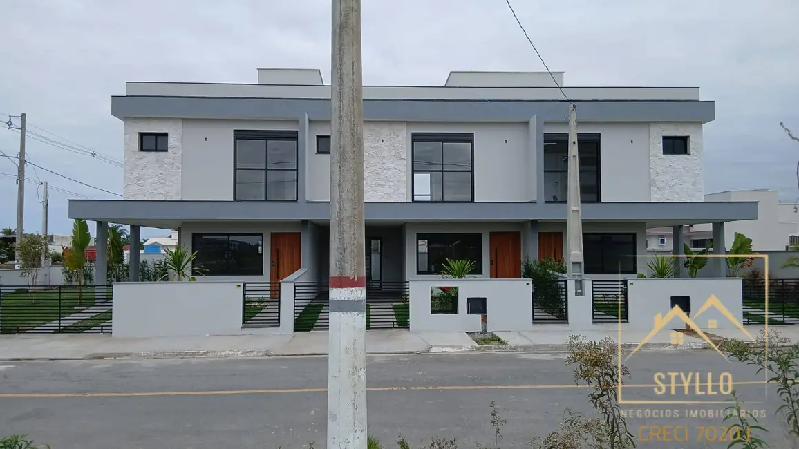 Sobrado com 3 quartos à venda, 163m2 em Sertão do Maruim, Sao Jose - SC - imagem 2 Foto 2 de Sobrado com 3 quartos à venda, 163m2 em Sertão do Maruim, Sao Jose - SC