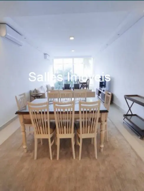 Apartamento com 4 quartos à venda, 210m2 em Guaruja - SP - imagem 3 Foto 3 de Apartamento com 4 quartos à venda, 210m2 em Guaruja - SP