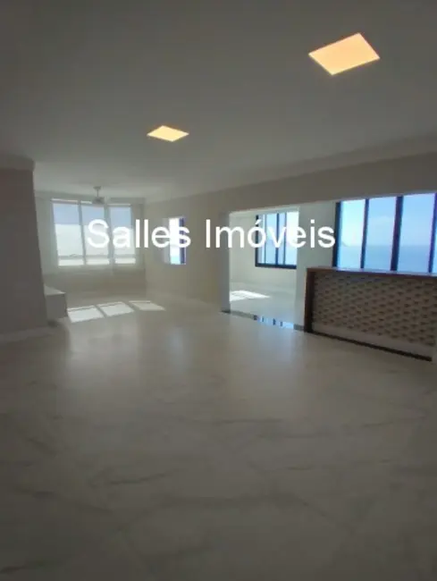 Apartamento com 4 quartos à venda, 235m2 em Guaruja - SP - imagem 1 Foto 1 de Apartamento com 4 quartos à venda, 235m2 em Guaruja - SP