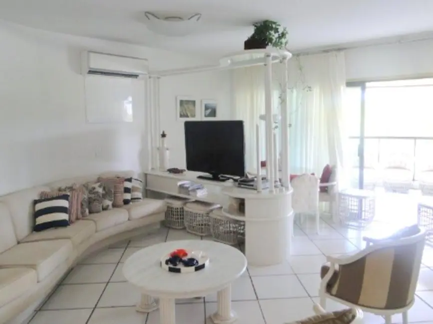 Foto 2 de Apartamento com 4 quartos à venda, 224m2 em Enseada, Guaruja - SP