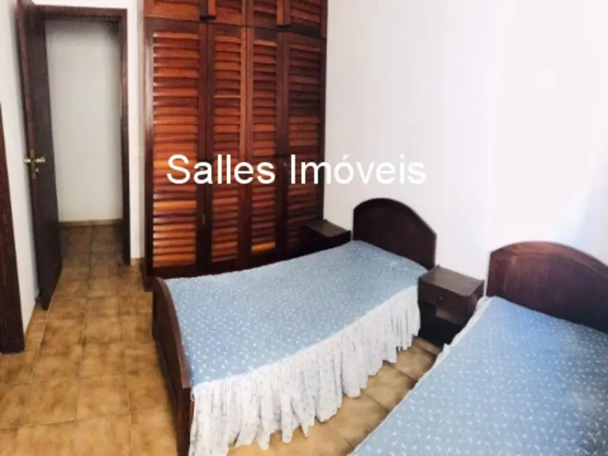 Apartamento com 3 quartos para alugar, 200m2 em Guaruja - SP - imagem 4 Foto 4 de Apartamento com 3 quartos para alugar, 200m2 em Guaruja - SP