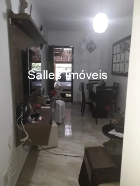 Casa com 2 quartos à venda, 90m2 em Jardim Helena Maria, Guaruja - SP - imagem 3 Foto 3 de Casa com 2 quartos à venda, 90m2 em Jardim Helena Maria, Guaruja - SP