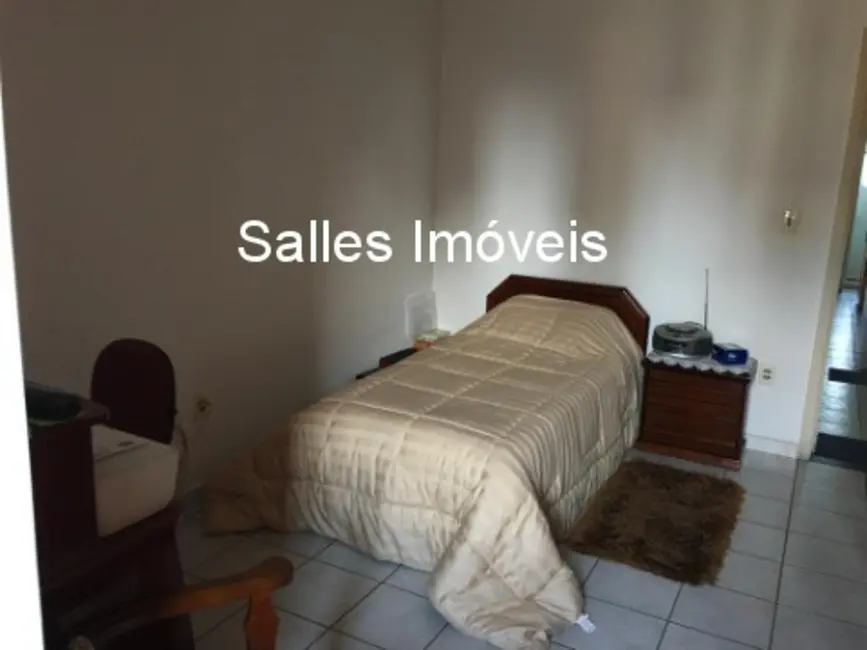 Casa com 2 quartos à venda, 120m2 em Jardim dos Pássaros, Guaruja - SP - imagem 5 Foto 5 de Casa com 2 quartos à venda, 120m2 em Jardim dos Pássaros, Guaruja - SP