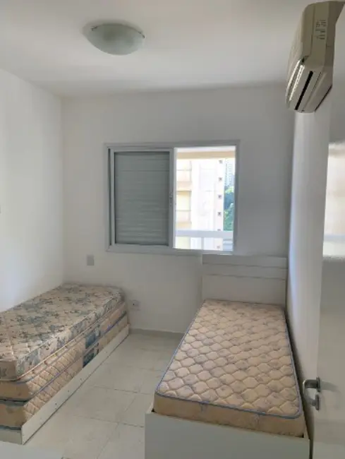 Foto 8 de Apartamento com 3 quartos à venda, 110m2 em Guaruja - SP