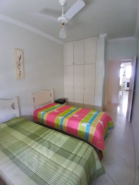 Foto 7 de Apartamento com 3 quartos à venda, 130m2 em Guaruja - SP