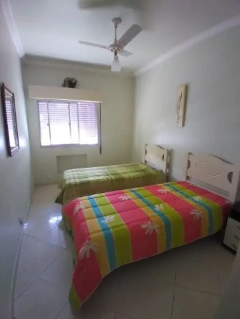 Foto 8 de Apartamento com 3 quartos à venda, 130m2 em Guaruja - SP