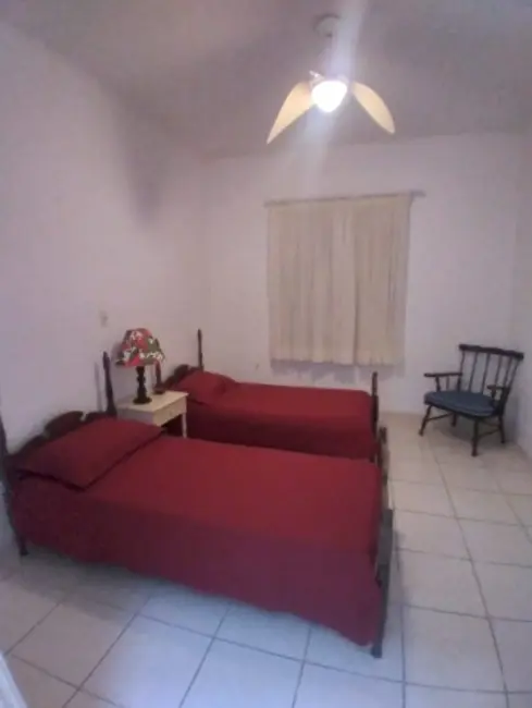 Foto 8 de Apartamento com 4 quartos para alugar, 210m2 em Guaruja - SP