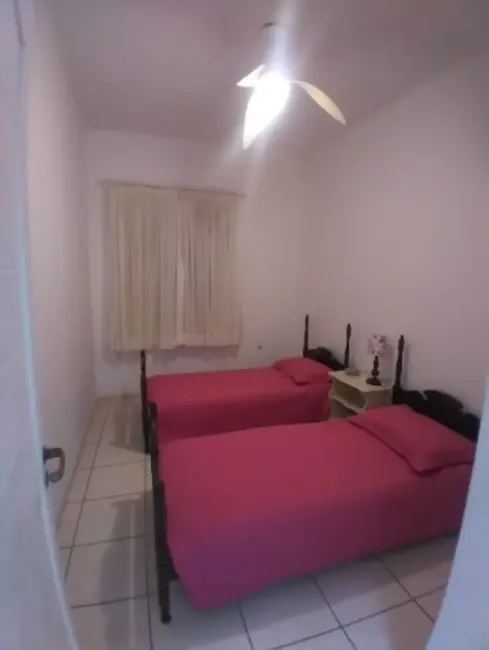 Foto 7 de Apartamento com 4 quartos para alugar, 210m2 em Guaruja - SP