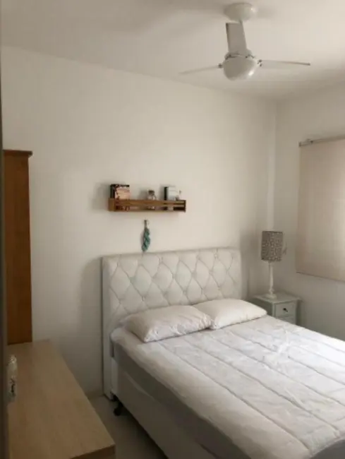 Apartamento com 3 quartos à venda, 135m2 em Guaruja - SP - imagem 8 Foto 8 de Apartamento com 3 quartos à venda, 135m2 em Guaruja - SP
