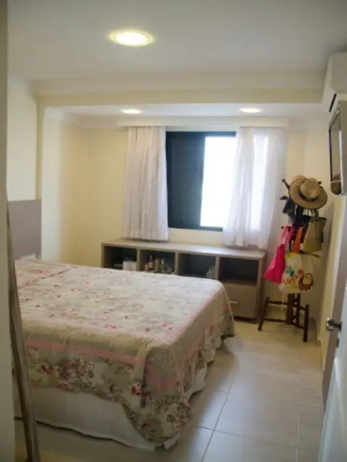 Foto 6 de Apartamento com 2 quartos à venda, 70m2 em Guaruja - SP