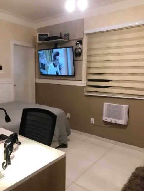 Foto 9 de Apartamento com 2 quartos à venda, 75m2 em Guaruja - SP