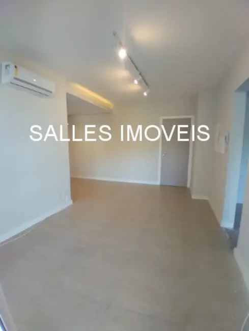 Foto 4 de Apartamento com 2 quartos para alugar, 93m2 em Jardim Astúrias, Guaruja - SP