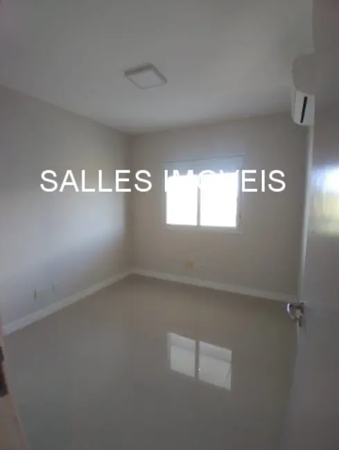 Apartamento com 2 quartos para alugar, 93m2 em Jardim Astúrias, Guaruja - SP - imagem 5 Foto 5 de Apartamento com 2 quartos para alugar, 93m2 em Jardim Astúrias, Guaruja - SP