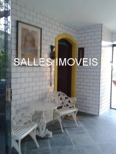 Foto 9 de Sobrado com 3 quartos à venda, 180m2 em Guaruja - SP