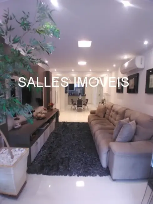 Apartamento com 2 quartos à venda, 113m2 em Pitangueiras, Guaruja - SP - imagem 4 Foto 4 de Apartamento com 2 quartos à venda, 113m2 em Pitangueiras, Guaruja - SP