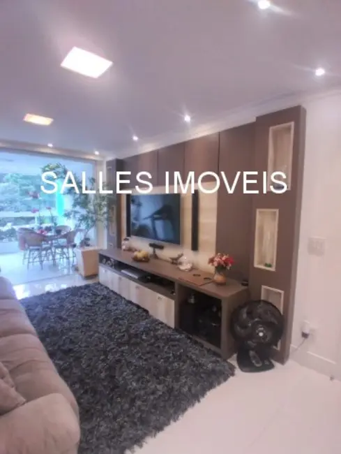 Apartamento com 2 quartos à venda, 113m2 em Pitangueiras, Guaruja - SP - imagem 3 Foto 3 de Apartamento com 2 quartos à venda, 113m2 em Pitangueiras, Guaruja - SP