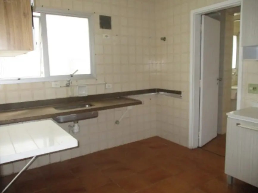 Apartamento com 3 quartos à venda, 120m2 em Guaruja - SP - imagem 5 Foto 5 de Apartamento com 3 quartos à venda, 120m2 em Guaruja - SP