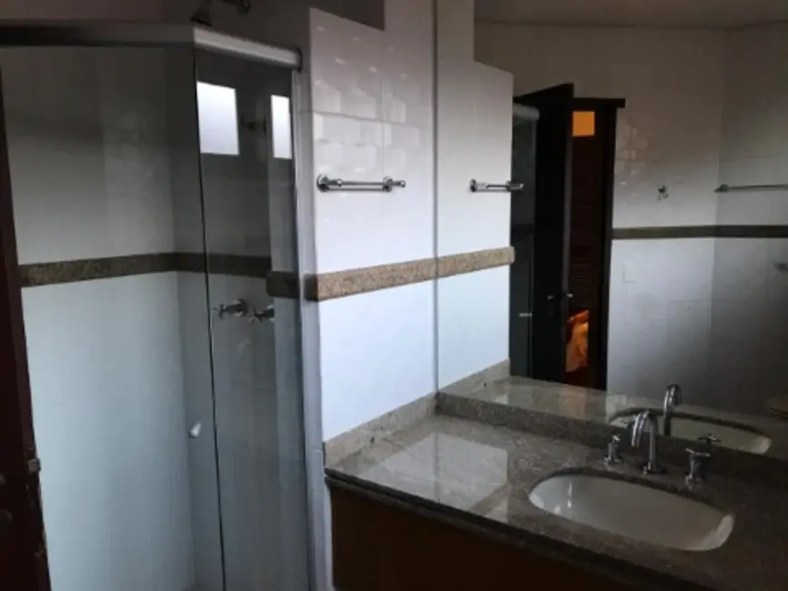 Casa de Condomínio com 3 quartos à venda, 220m2 em Enseada, Guaruja - SP - imagem 8 Foto 8 de Casa de Condomínio com 3 quartos à venda, 220m2 em Enseada, Guaruja - SP