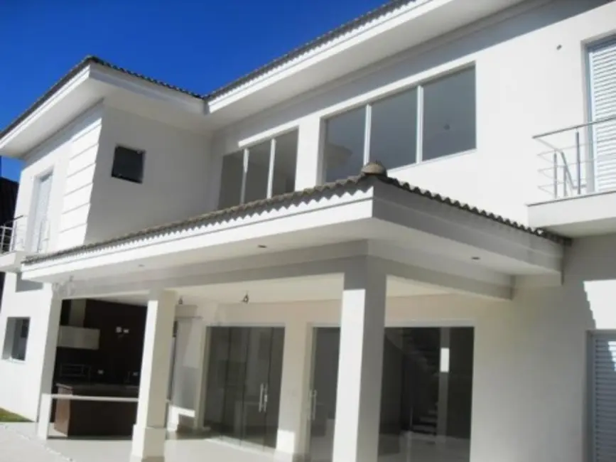 Foto 1 de Casa de Condomínio com 4 quartos à venda, 330m2 em Guaruja - SP