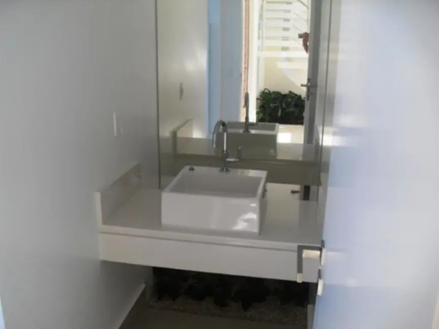 Casa de Condomínio com 4 quartos à venda, 330m2 em Guaruja - SP - imagem 9 Foto 9 de Casa de Condomínio com 4 quartos à venda, 330m2 em Guaruja - SP