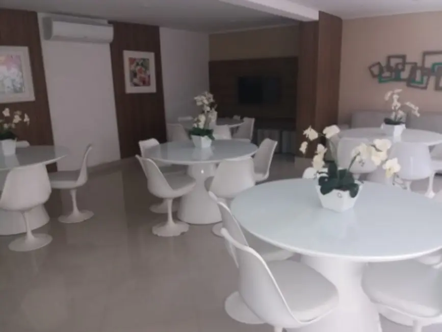 Foto 2 de Apartamento com 4 quartos à venda, 250m2 em Pitangueiras, Guaruja - SP