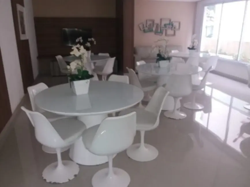 Apartamento com 4 quartos à venda, 250m2 em Pitangueiras, Guaruja - SP - imagem 3 Foto 3 de Apartamento com 4 quartos à venda, 250m2 em Pitangueiras, Guaruja - SP